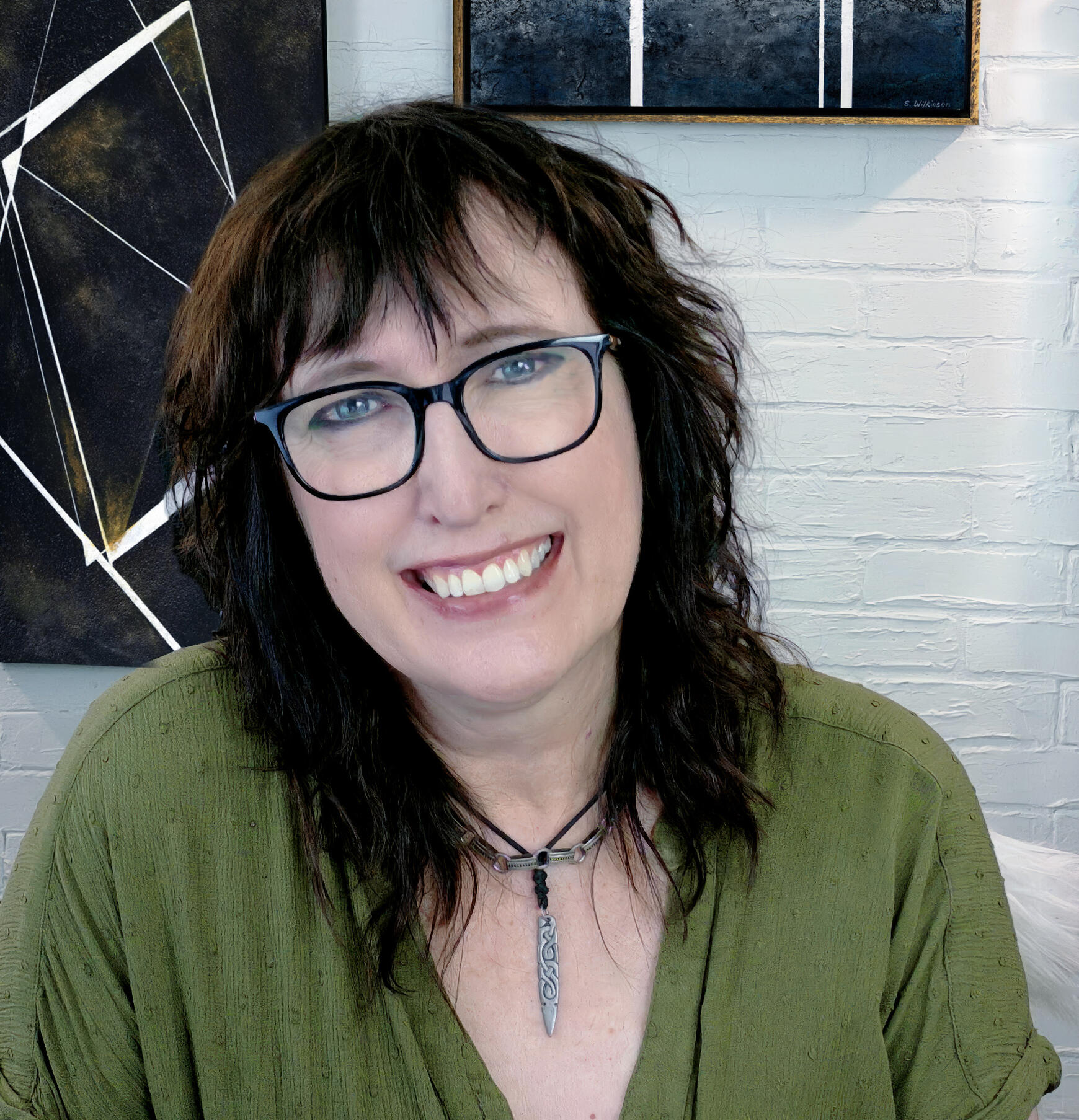 Present Your Art Brought to you by Sonia Wilkinson, Fine Artist & Guide.